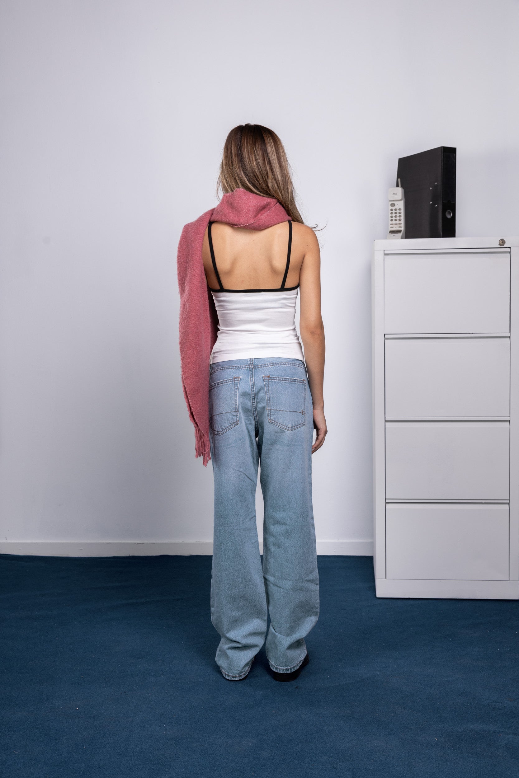 back [Color: white]
