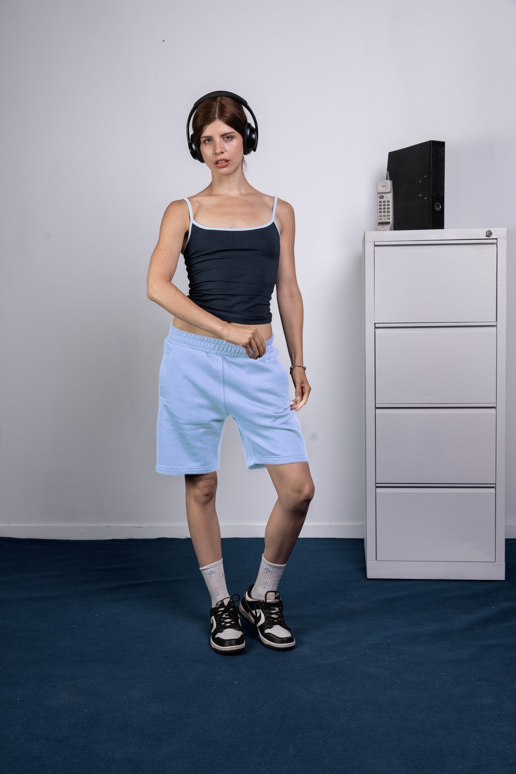 front [ color : baby blue]