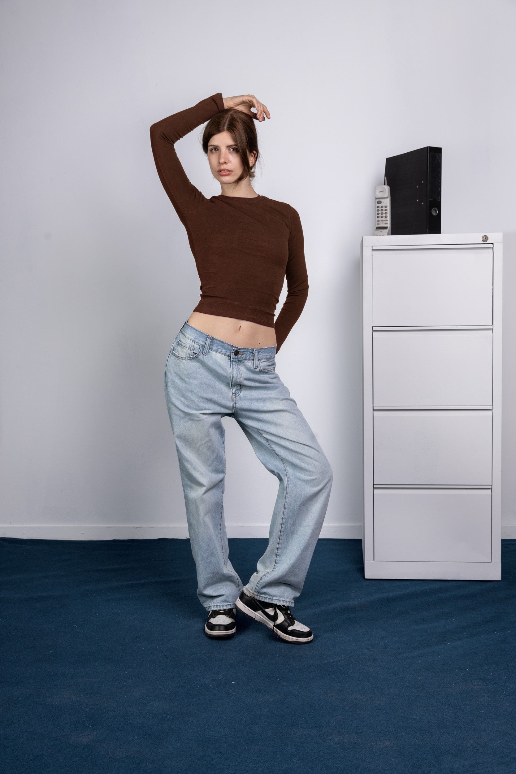 front [Color: brown]