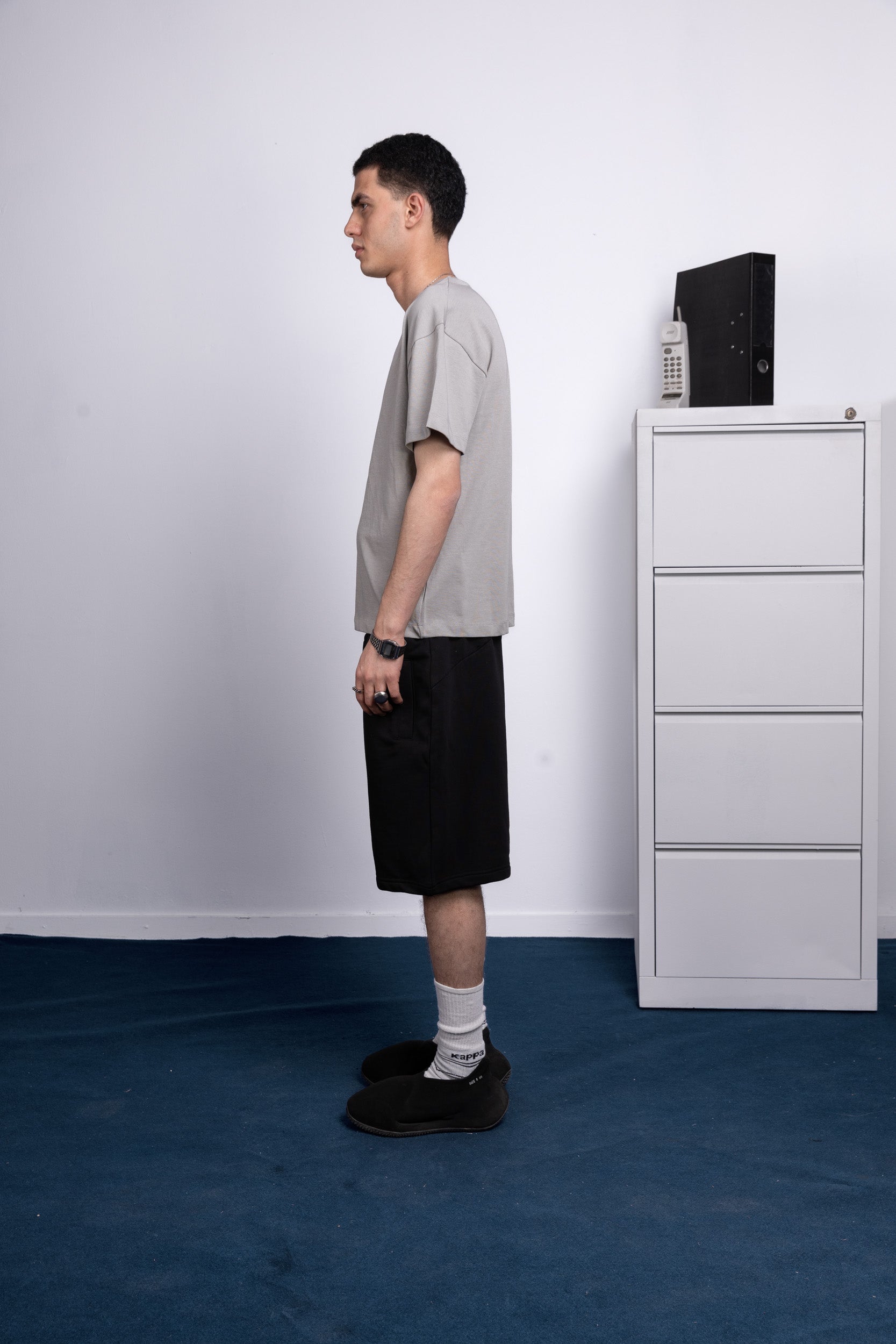 front [color : light grey ]